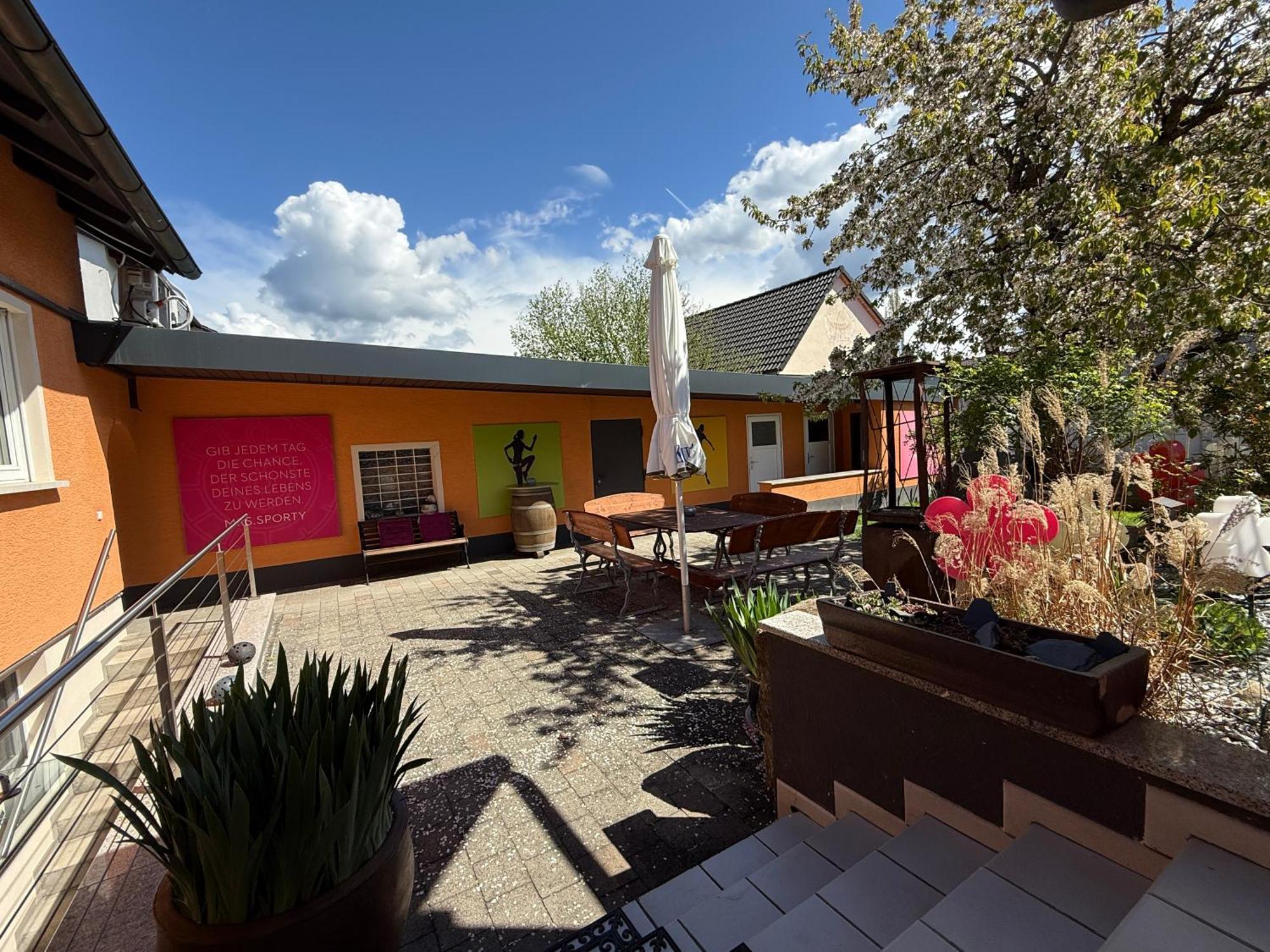 B&B'S Im Aischgrund Adelsdorf Exterior photo