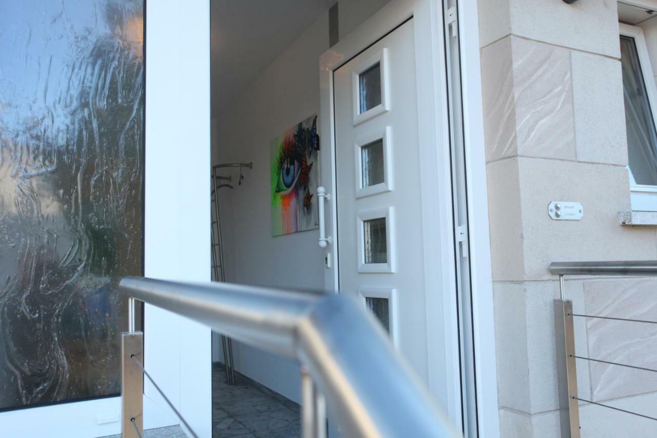 B&B'S Im Aischgrund Adelsdorf Exterior photo
